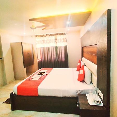 Hotel Amour By Rpi New Delhi Bagian luar foto