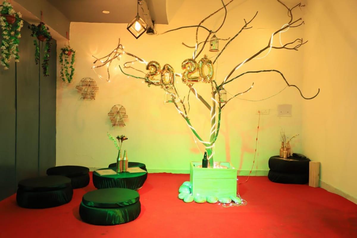 Hotel Amour By Rpi New Delhi Bagian luar foto